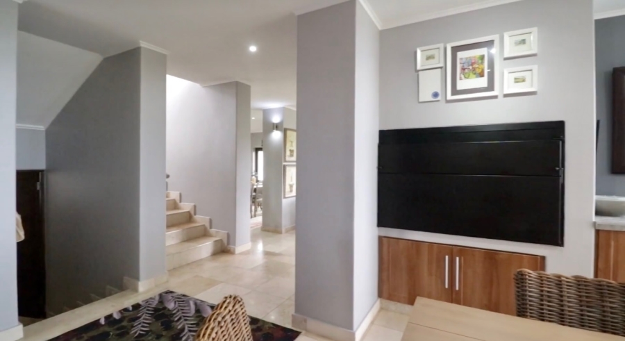 5 Bedroom Property for Sale in Oubaai Western Cape